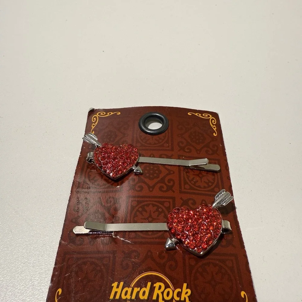 Hard Rock Cafe Pin HEART‎ Hair Pins Valentines day